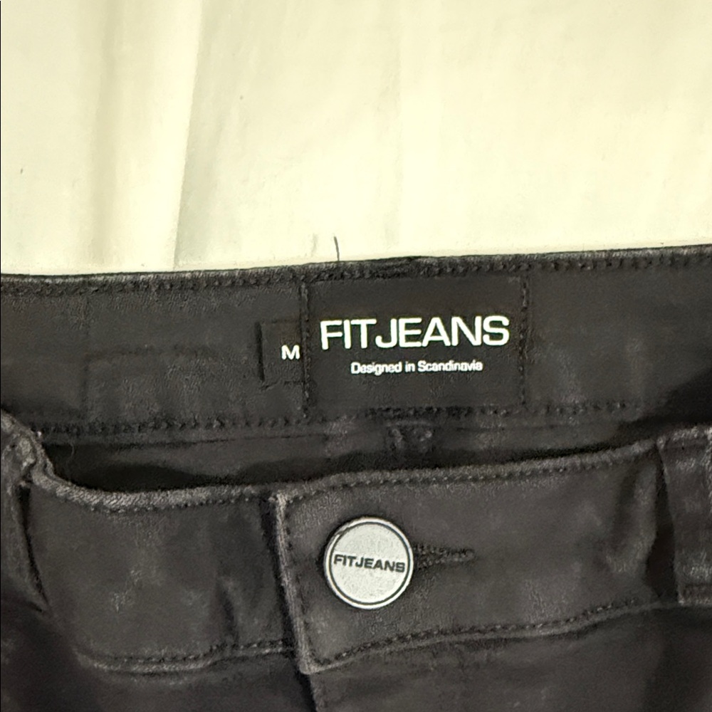 FITJEANS Contour Mid Waisted - Black Skinny Jeans - Picture 8 of 8